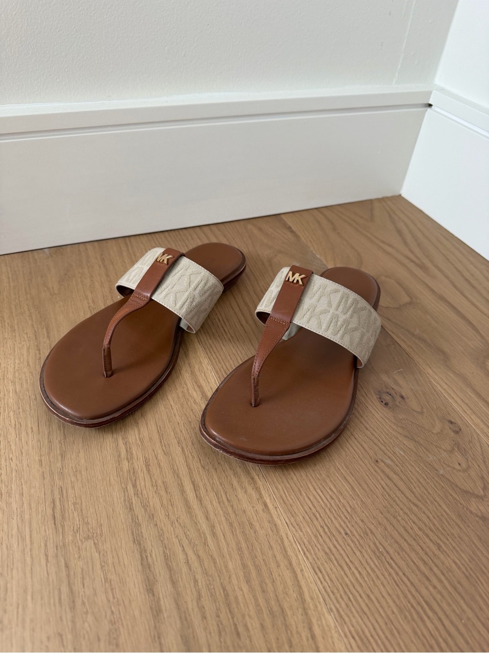 Michael Kors Brown Leather & Cream Logo Thong Sandals with Gold MK Accent